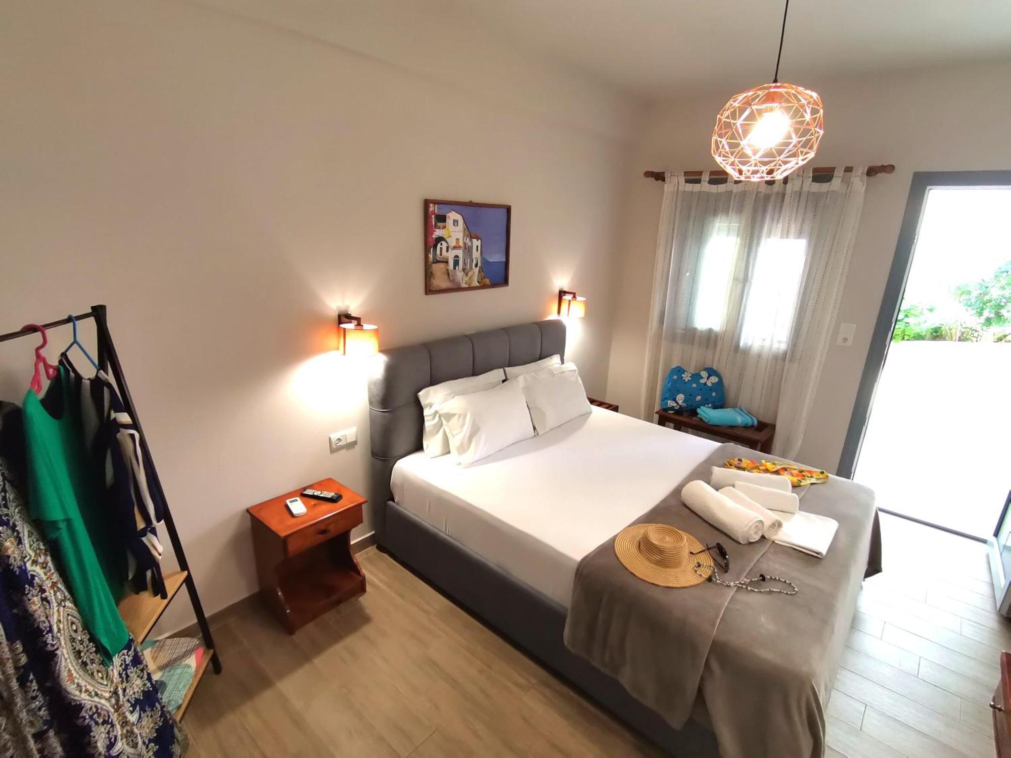 Studios Lia Adults Only -Fully Renovated Chrisi Ammoudia Exteriör bild